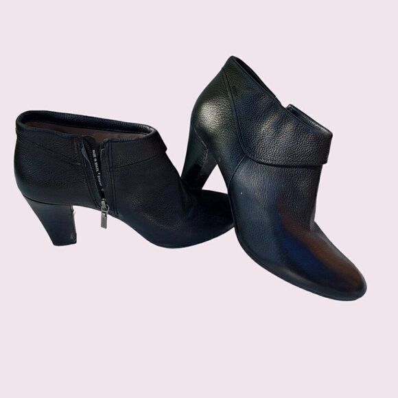 Geox Black Patent Leather Bootie Heels - Picture 2 of 5